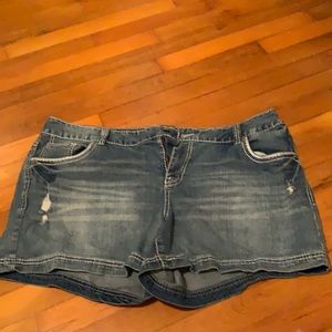 Maurices Jean shorts